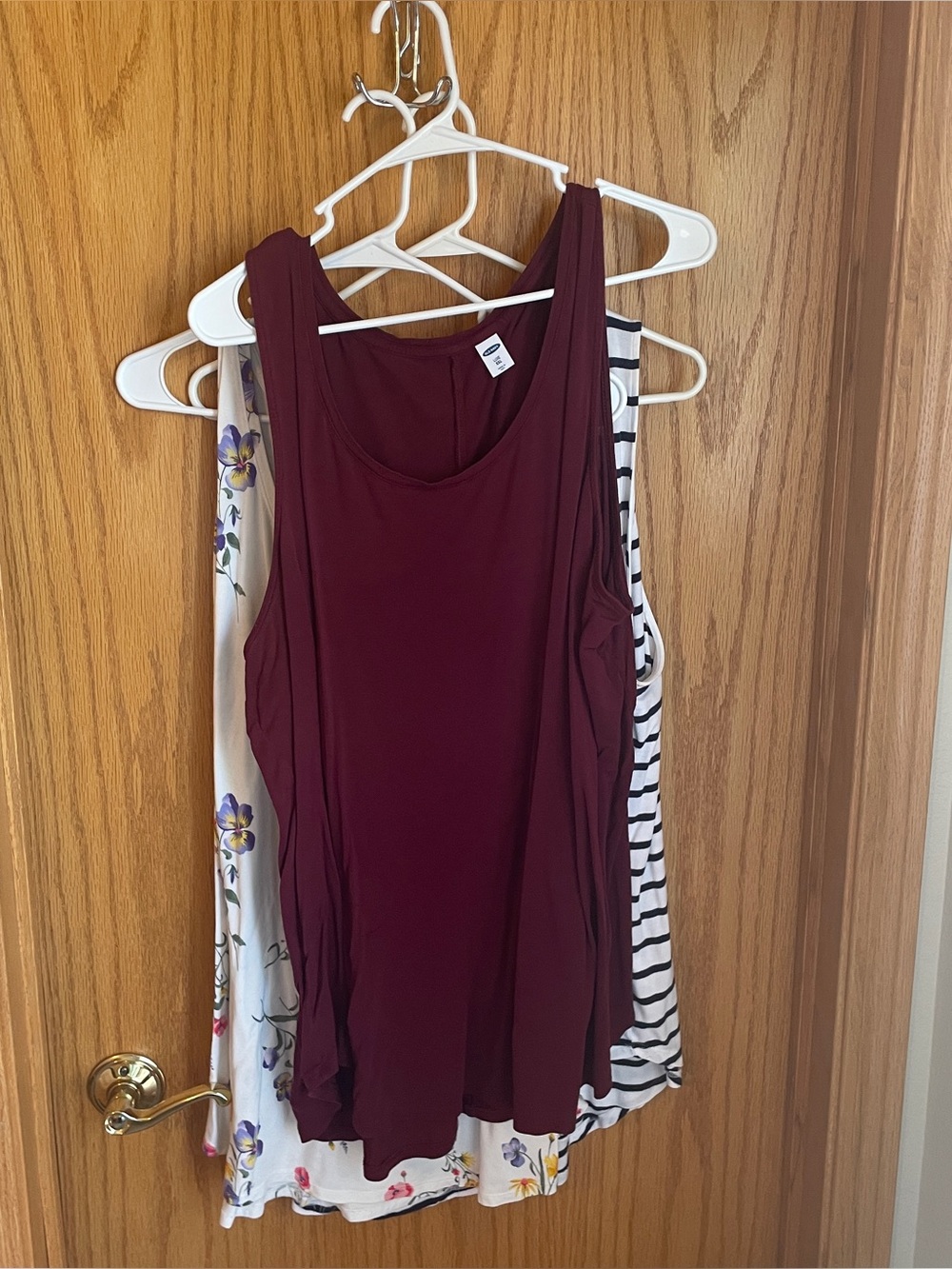 Old Navy, Women’s Sleeveless Scoop Neck LUXE Tank Tops, lot of 3, XXL